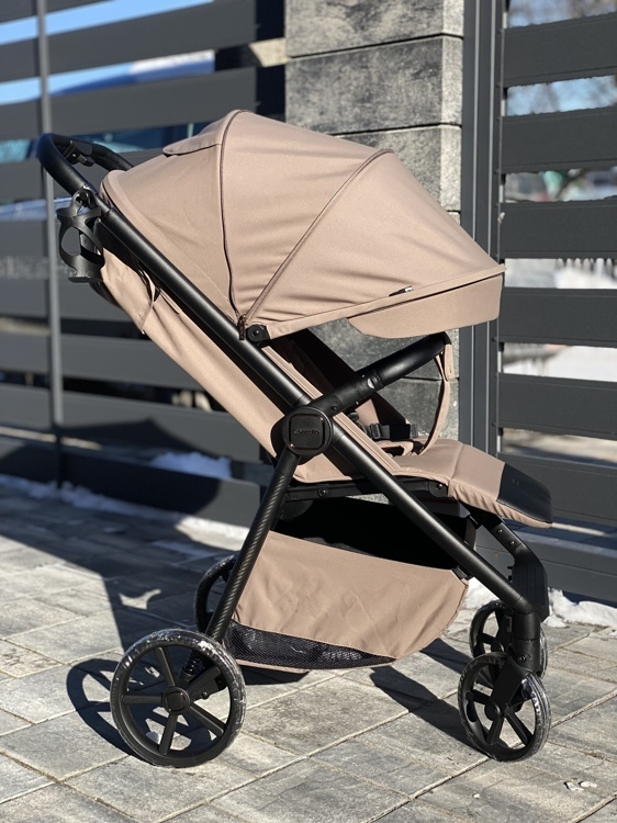 Лёгкая всесезонная Carrello Bravo Carbon 2025г.